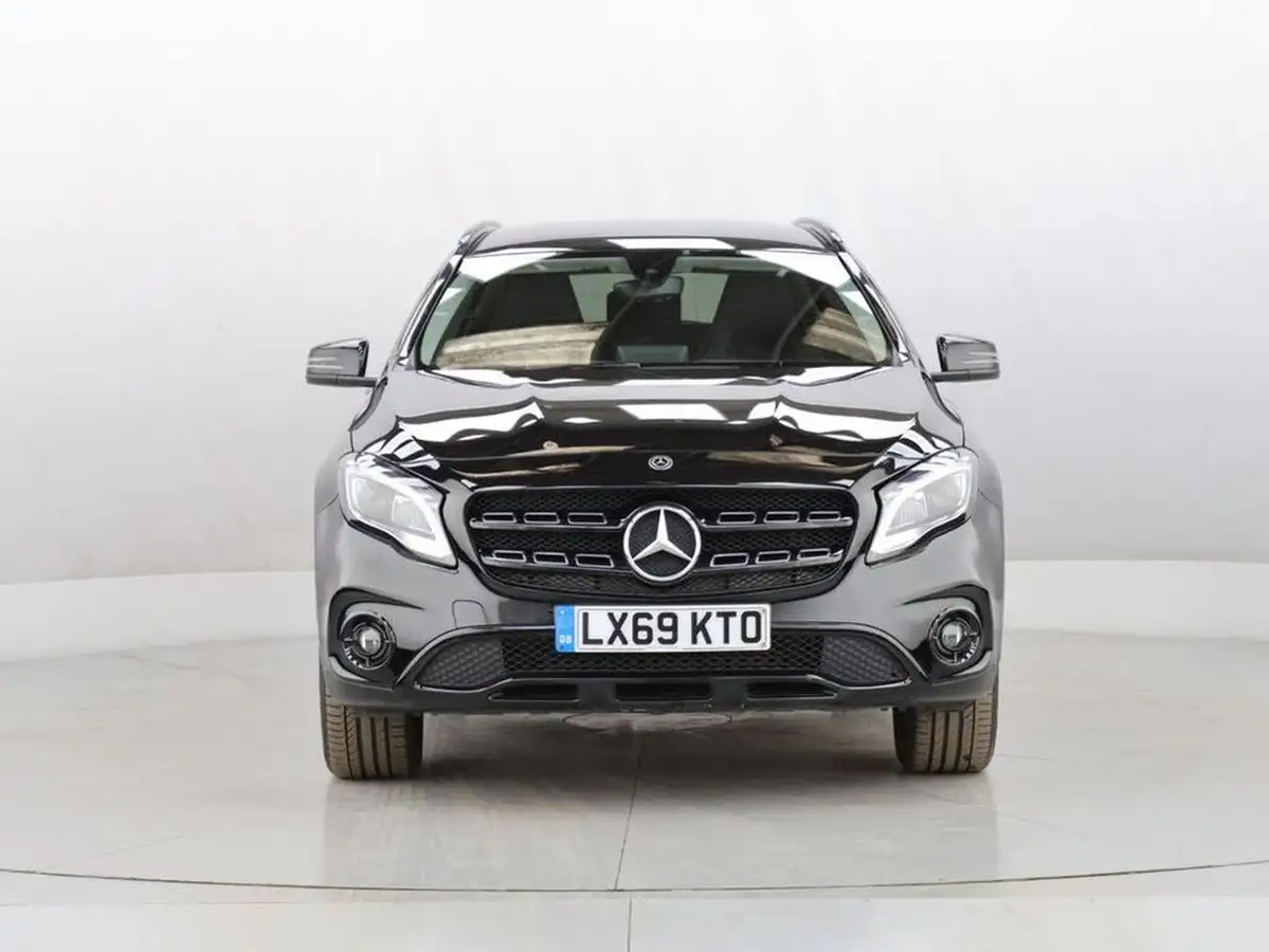 2019-mercedes-benz-gla-class-16-gla-180-urban-edition-7g-dct-big-2