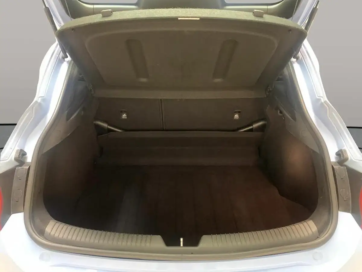 2019-hyundai-i30-n-20-t-gdi-n-performance-fastback-big-43