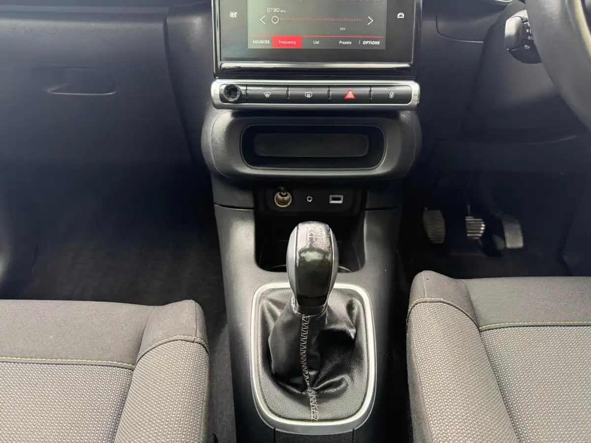 2017-citroen-c3-12-puretech-flair-82ps-big-29