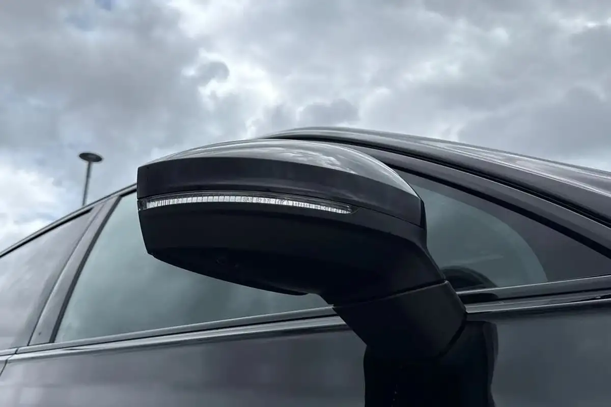 2025-volkswagen-touareg-30tdi-black-edition-286ps-big-24