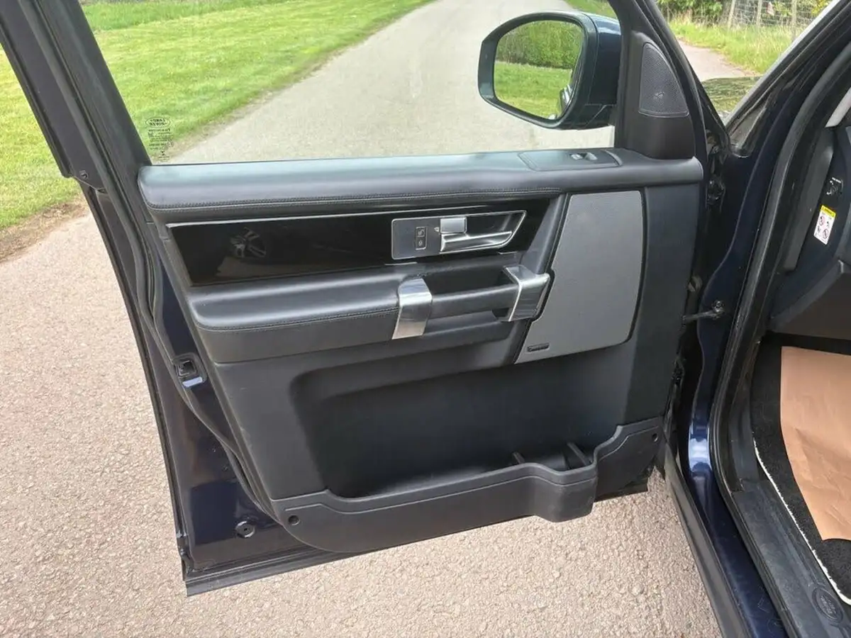 2014-land-rover-discovery-4-30-sd-v6-hse-big-22