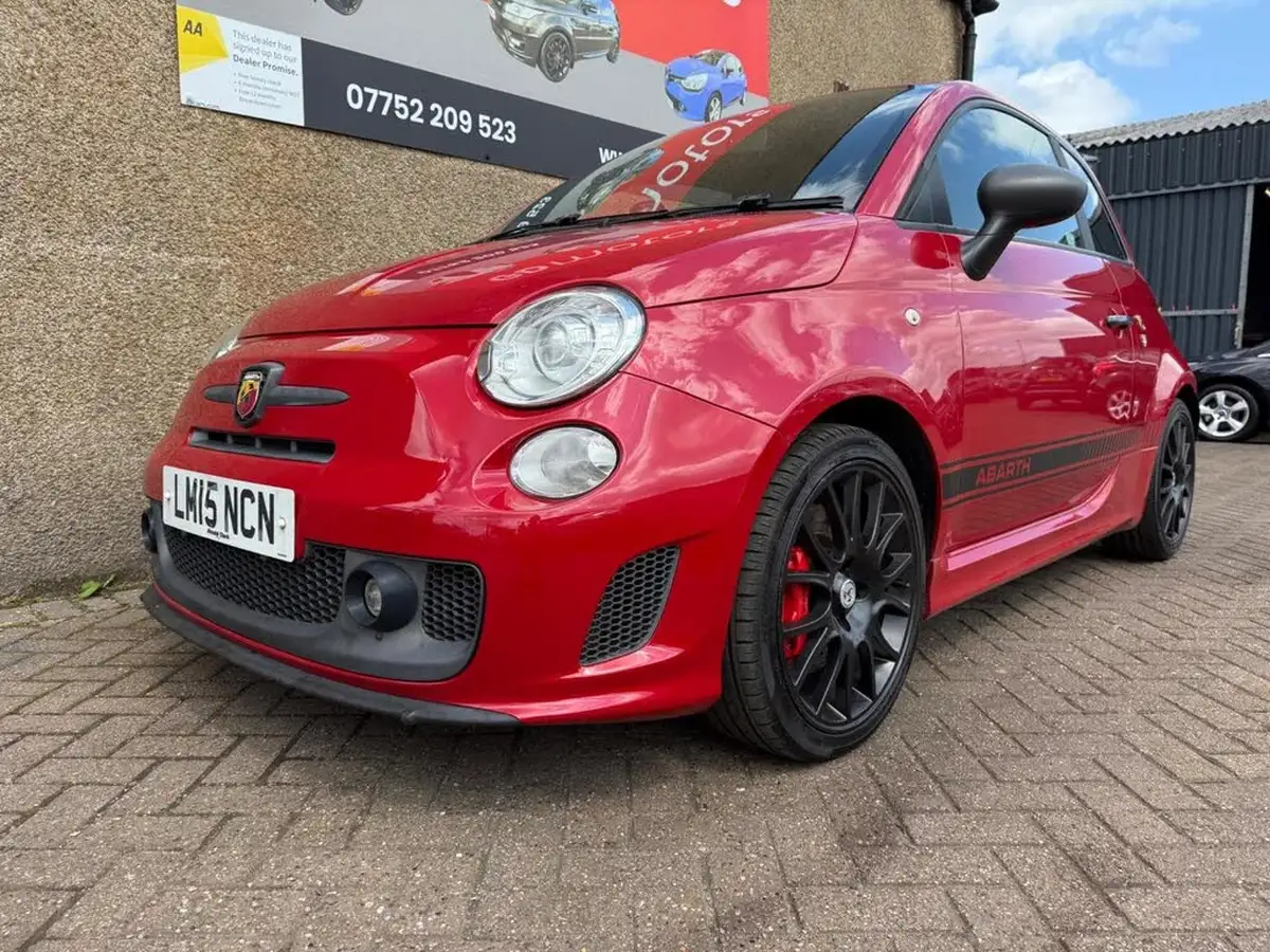 2015-abarth-500-14-tjet-595-competizione-big-21