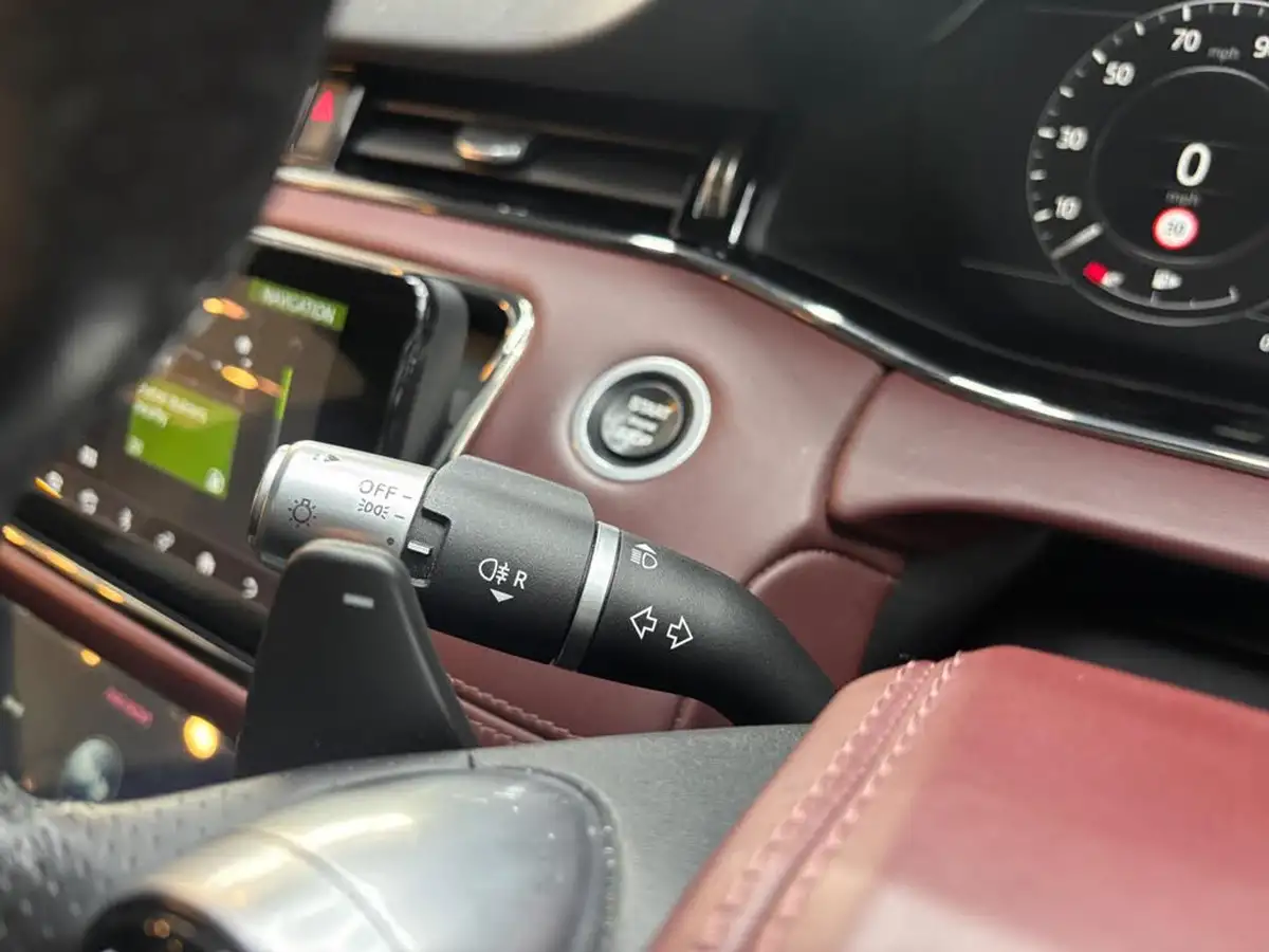 2020-land-rover-range-rover-evoque-20-d180-r-dynamic-hse-big-40