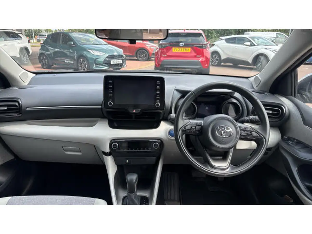 2022-toyota-yaris-15-vvt-i-excel-big-4
