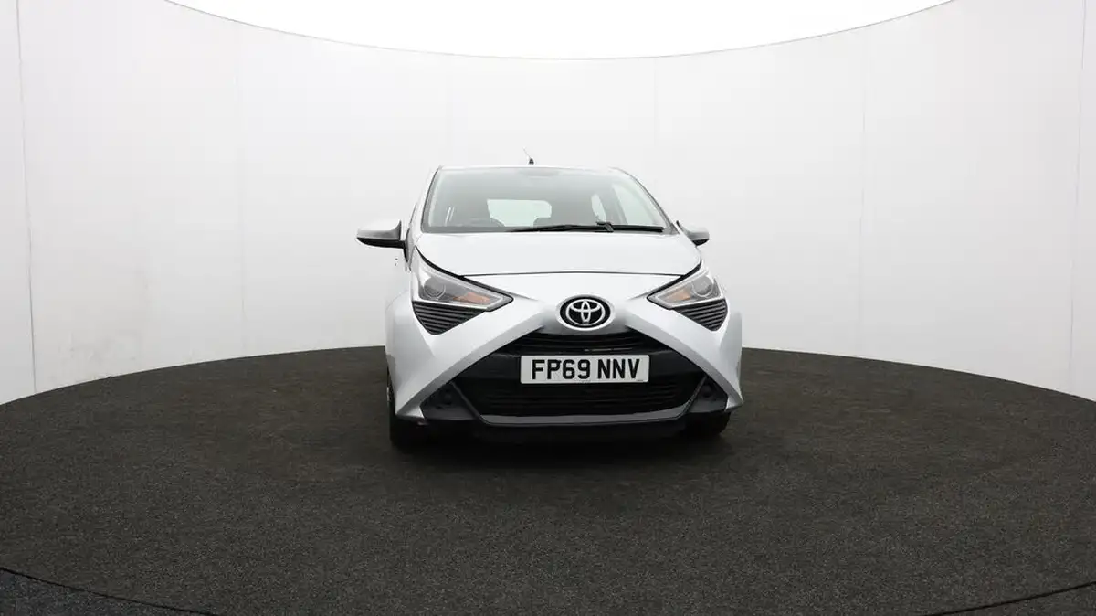 2019-toyota-aygo-10-vvt-i-x-play-big-46