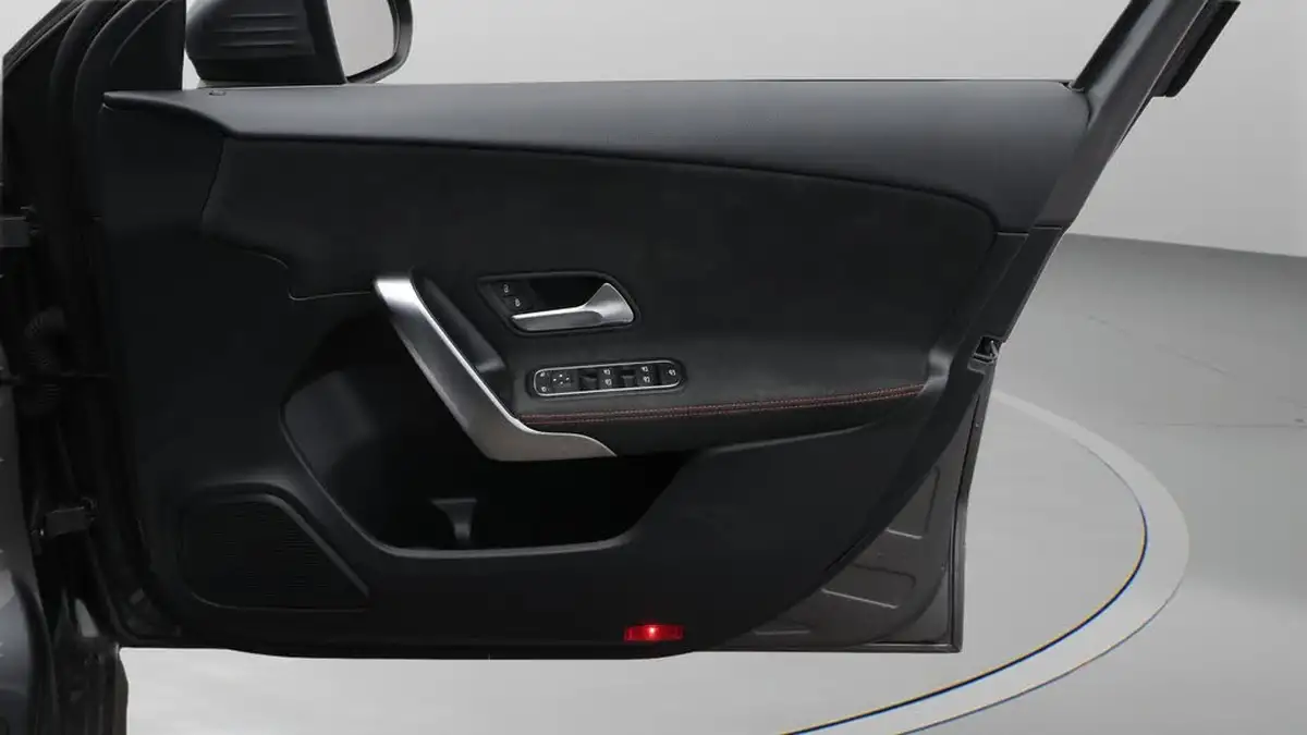2019-mercedes-benz-a-class-20-a220-amg-line-hatchback-5d-big-15