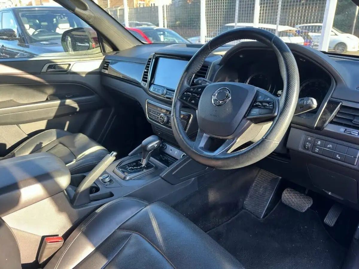 2022-kgm-ssangyong-musso-22td-rhino-lwb-181pseu6dt-big-5