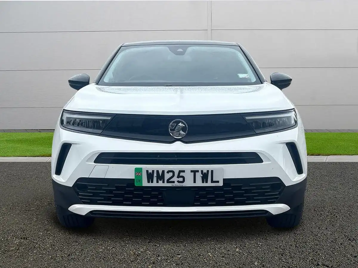 2024-vauxhall-mokka-e-griffin-big-1