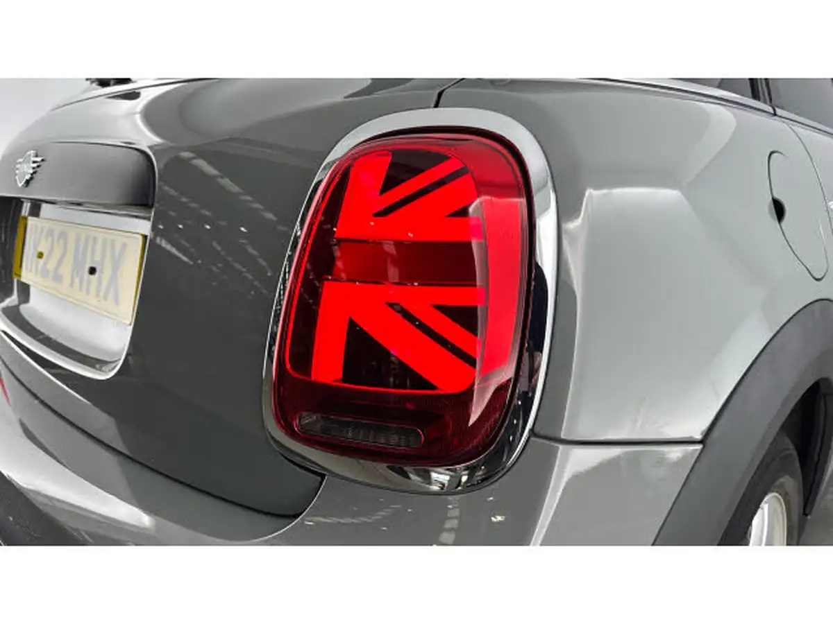 2022-mini-cooper-15-one-classic-5d-big-24