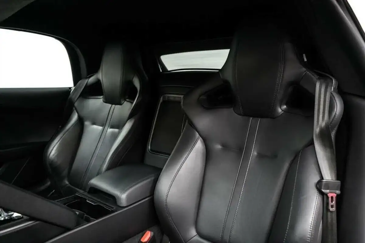2013-jaguar-f-type-50-s-big-14