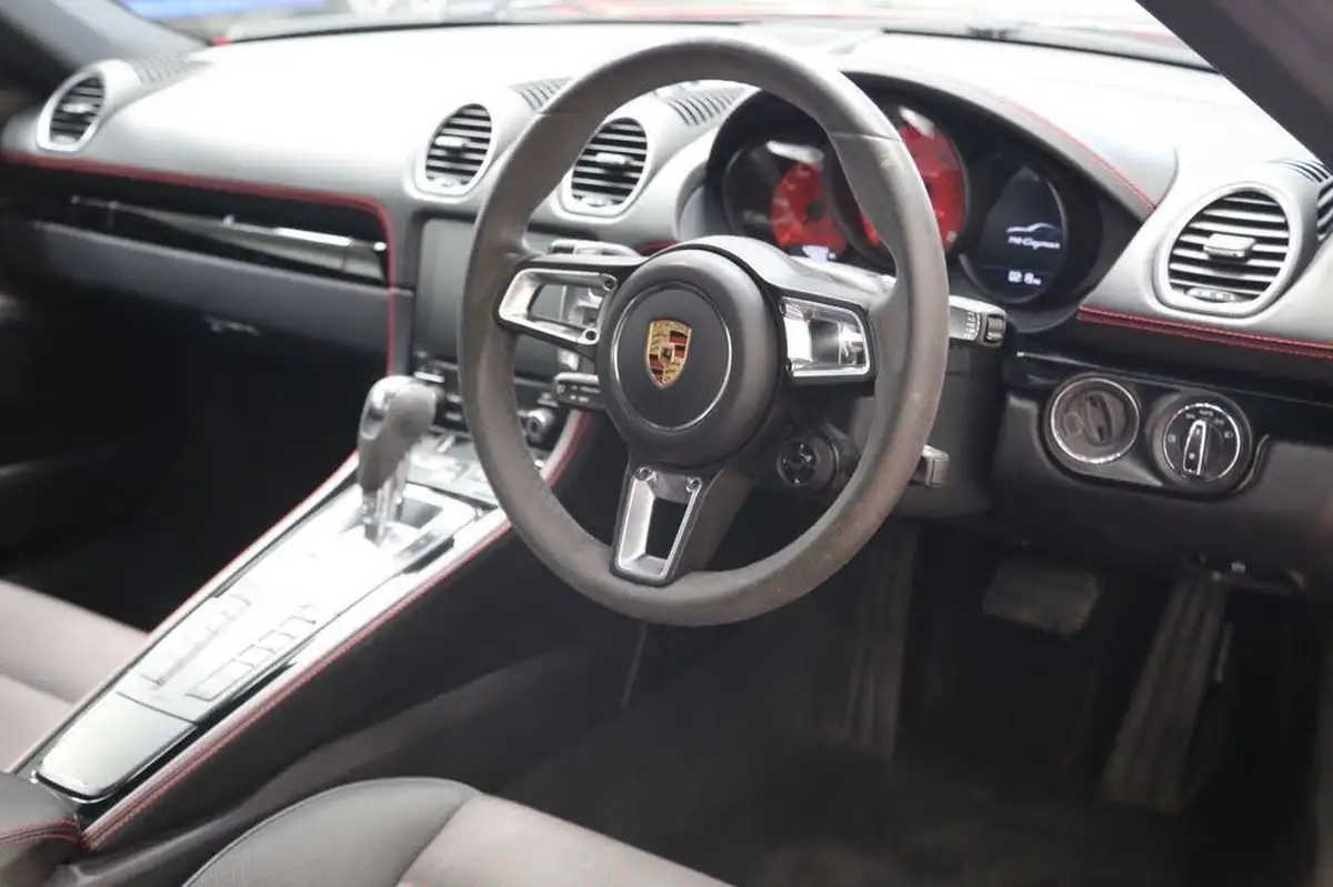 2019-porsche-cayman-718-20-cayman-t-pdk-big-4