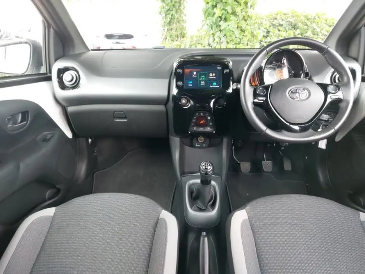 2021-toyota-aygo-10-vvt-i-x-trend-tss-big-2