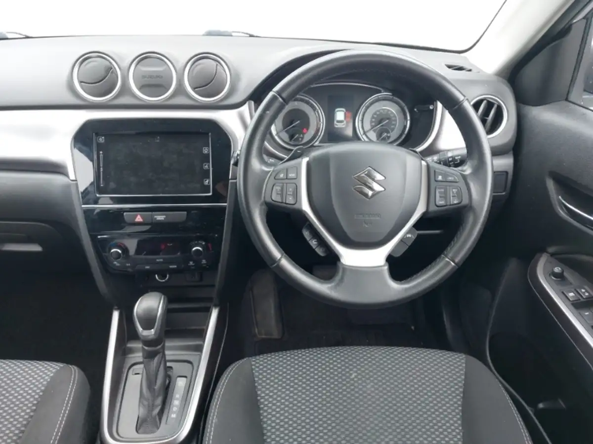 2022-suzuki-vitara-15-sz-t-big-6