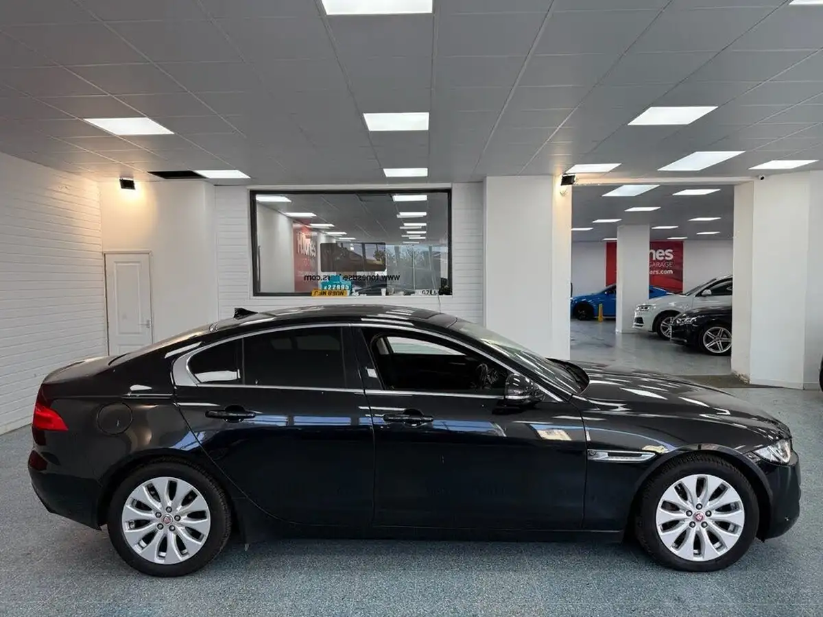2016-jaguar-xe-20d-portfolio-163ps-big-1
