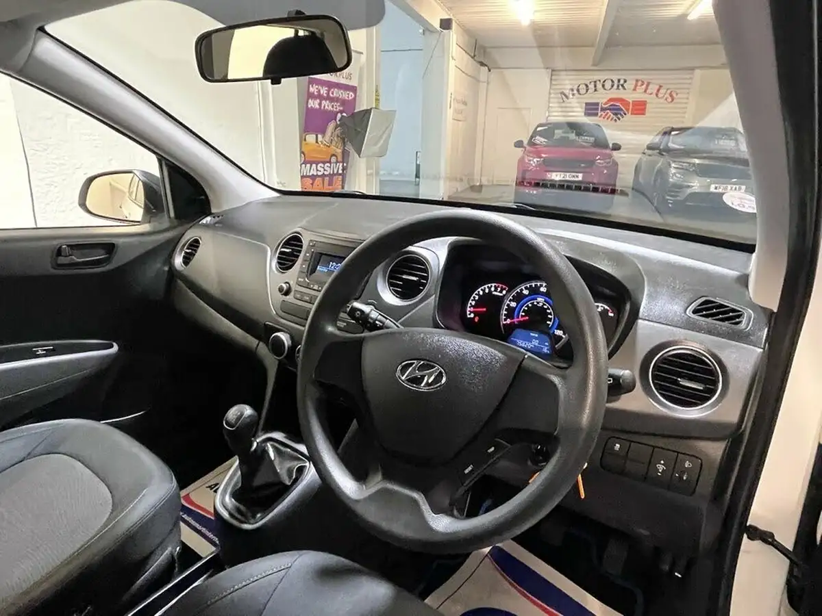 2018-hyundai-i10-10-s-big-3
