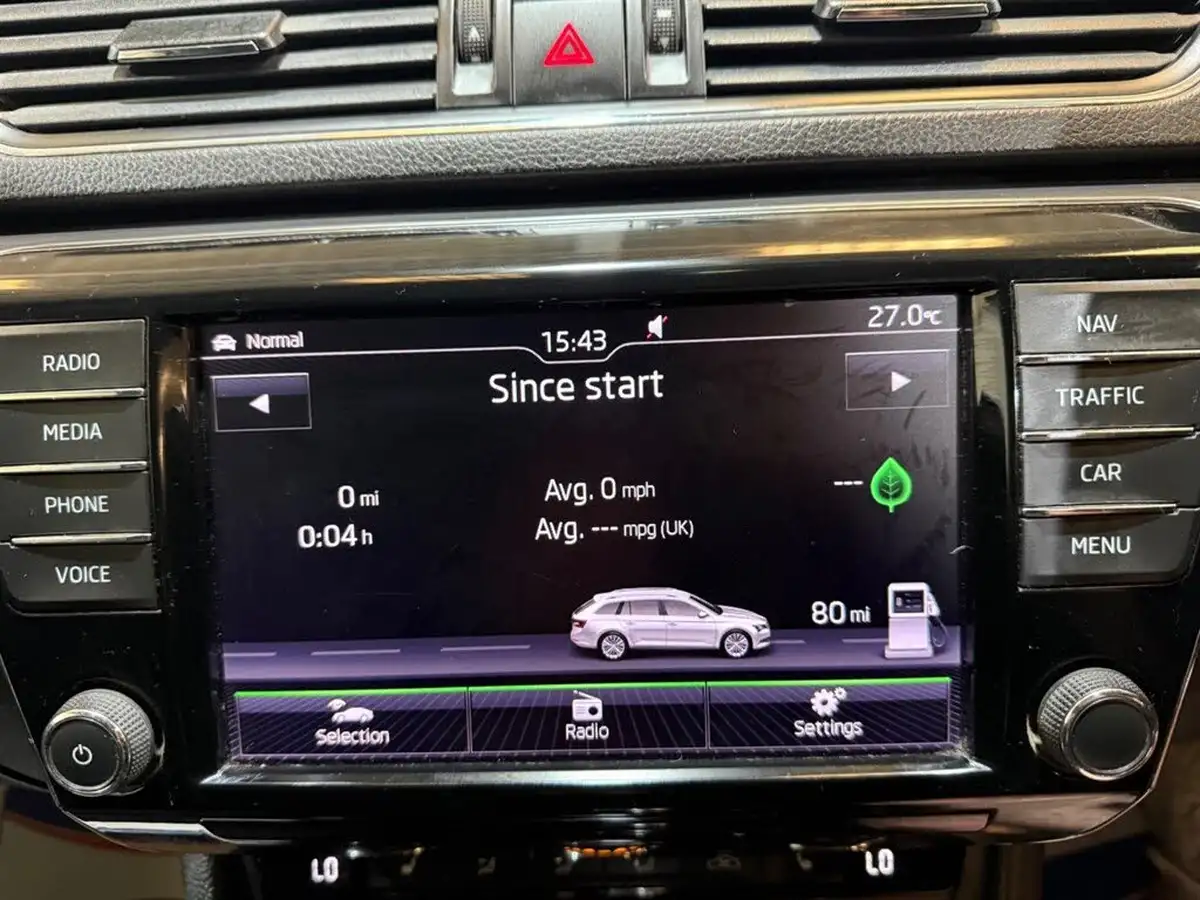 2017-skoda-superb-20tdi-se-technology-estate-dsg-big-22