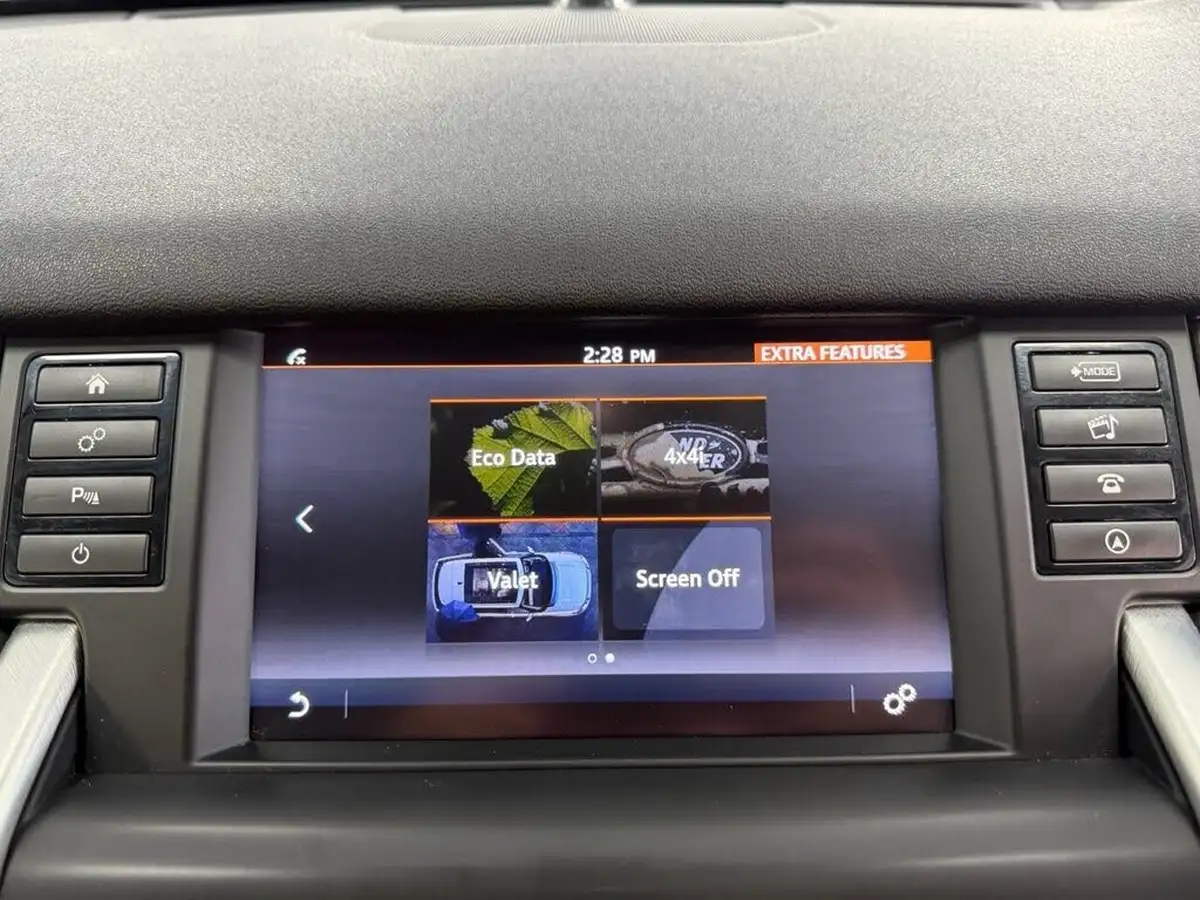 2017-land-rover-discovery-sport-20-si4-se-tech-big-40