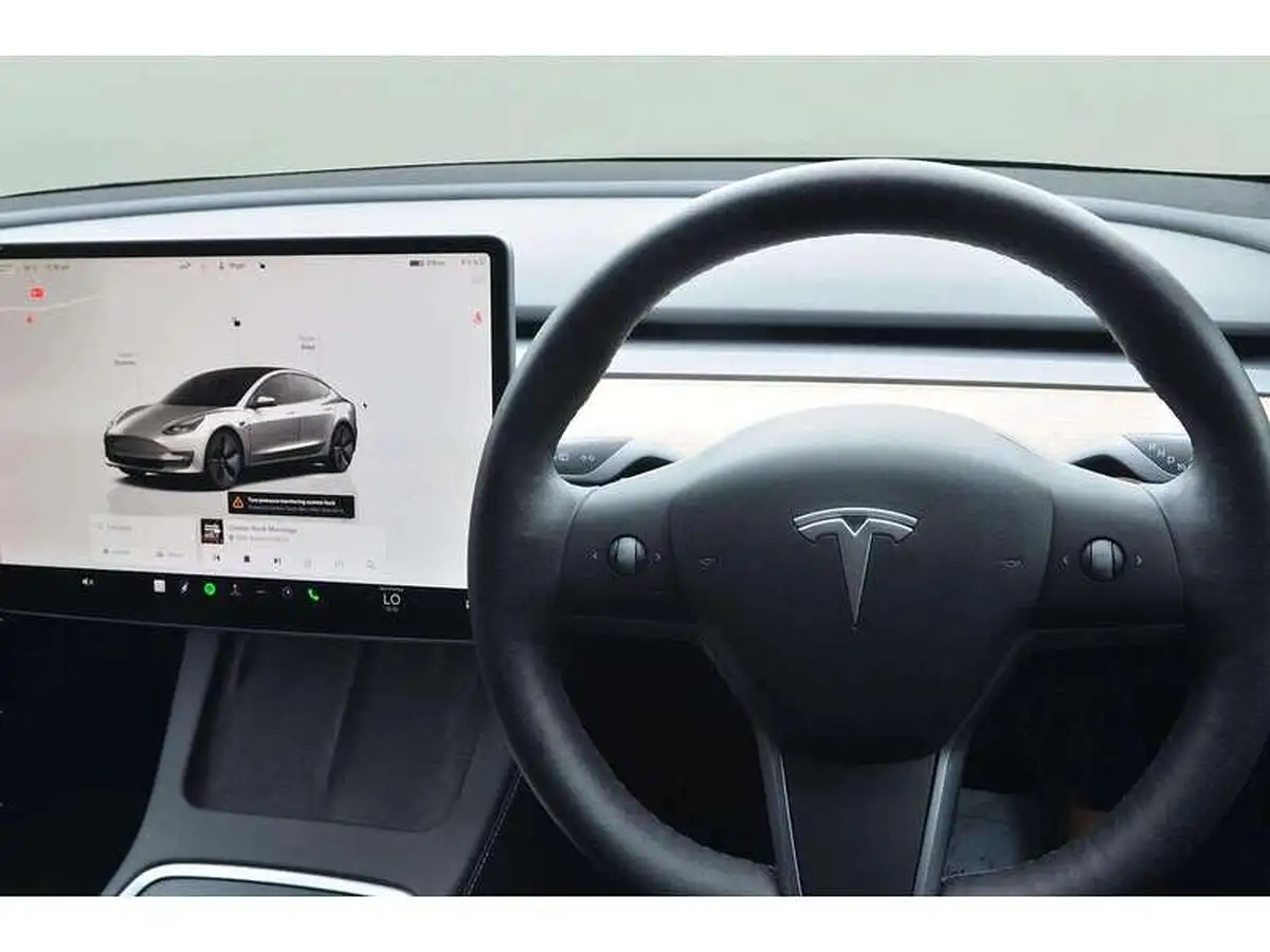 2022-tesla-model-3-e-long-range-big-1
