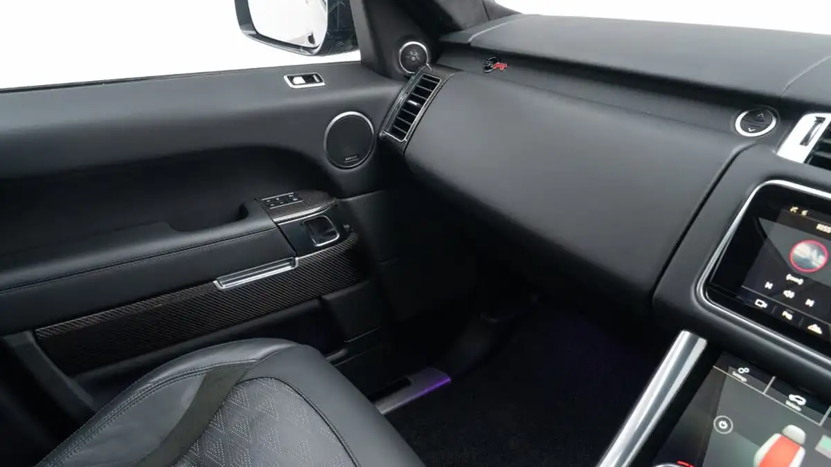 2022-land-rover-range-rover-sport-50-v8-p575-svr-carbon-edition-big-33