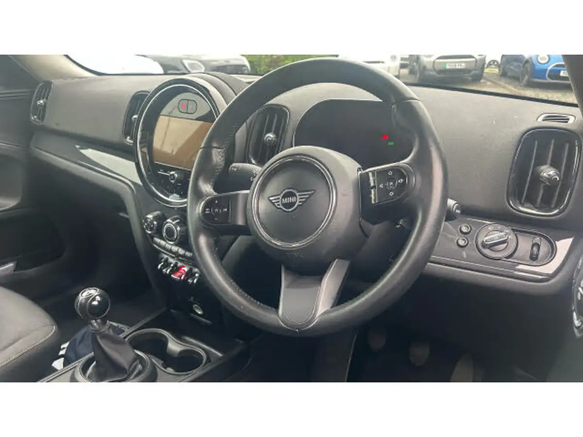 2022-mini-countryman-15-cooper-classic-big-5