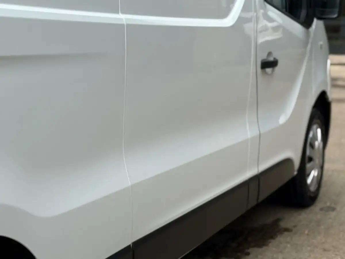 2015-renault-trafic-16dci-ll29-115-business-low-roof-van-big-30