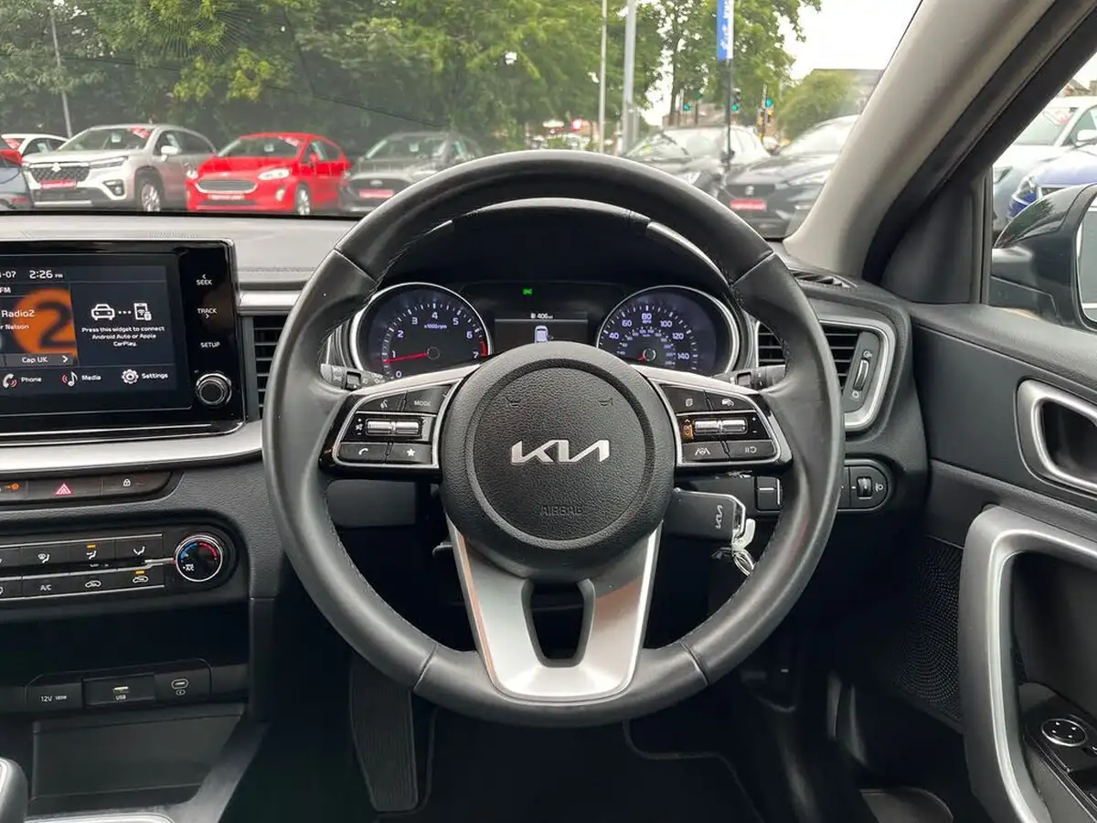 2023-kia-ceed-15-t-gdi-2-158bhp-hatchback-big-17