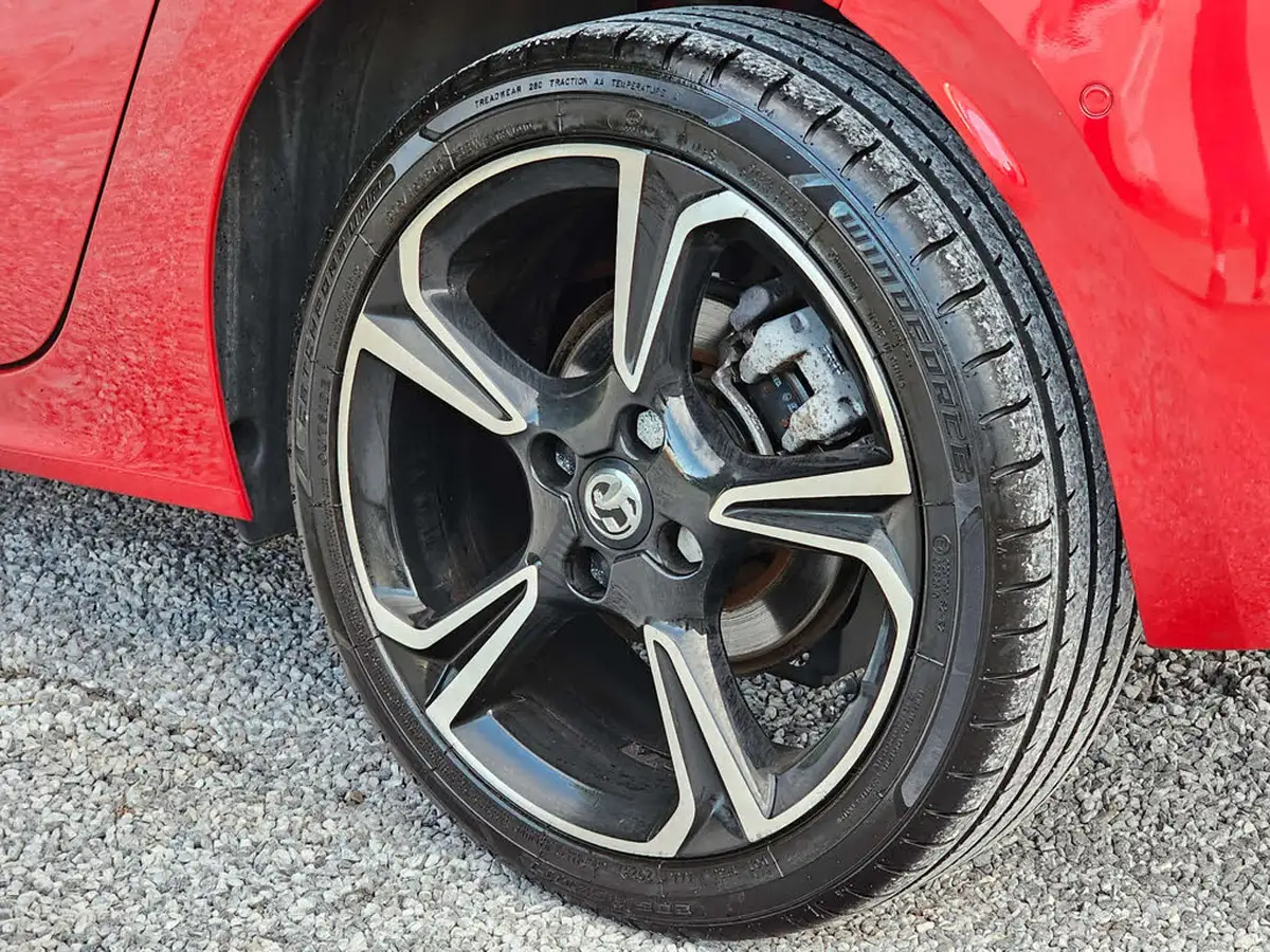 2020-vauxhall-corsa-12-turbo-elite-nav-premium-big-15
