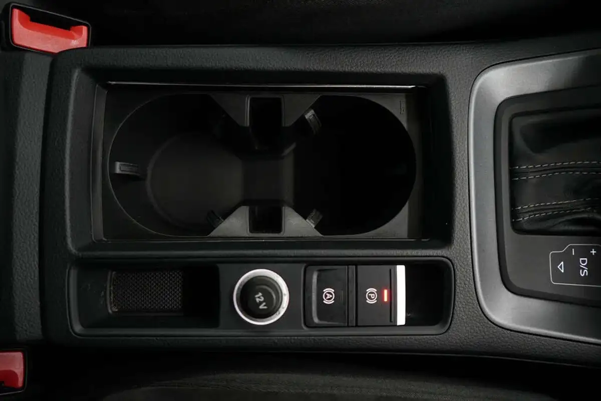 2019-audi-q3-20-40-tfsi-s-line-big-29