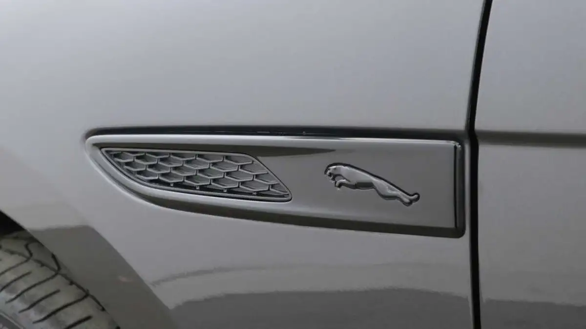 2024-jaguar-f-pace-20-p400e-r-dynamic-hse-black-big-16