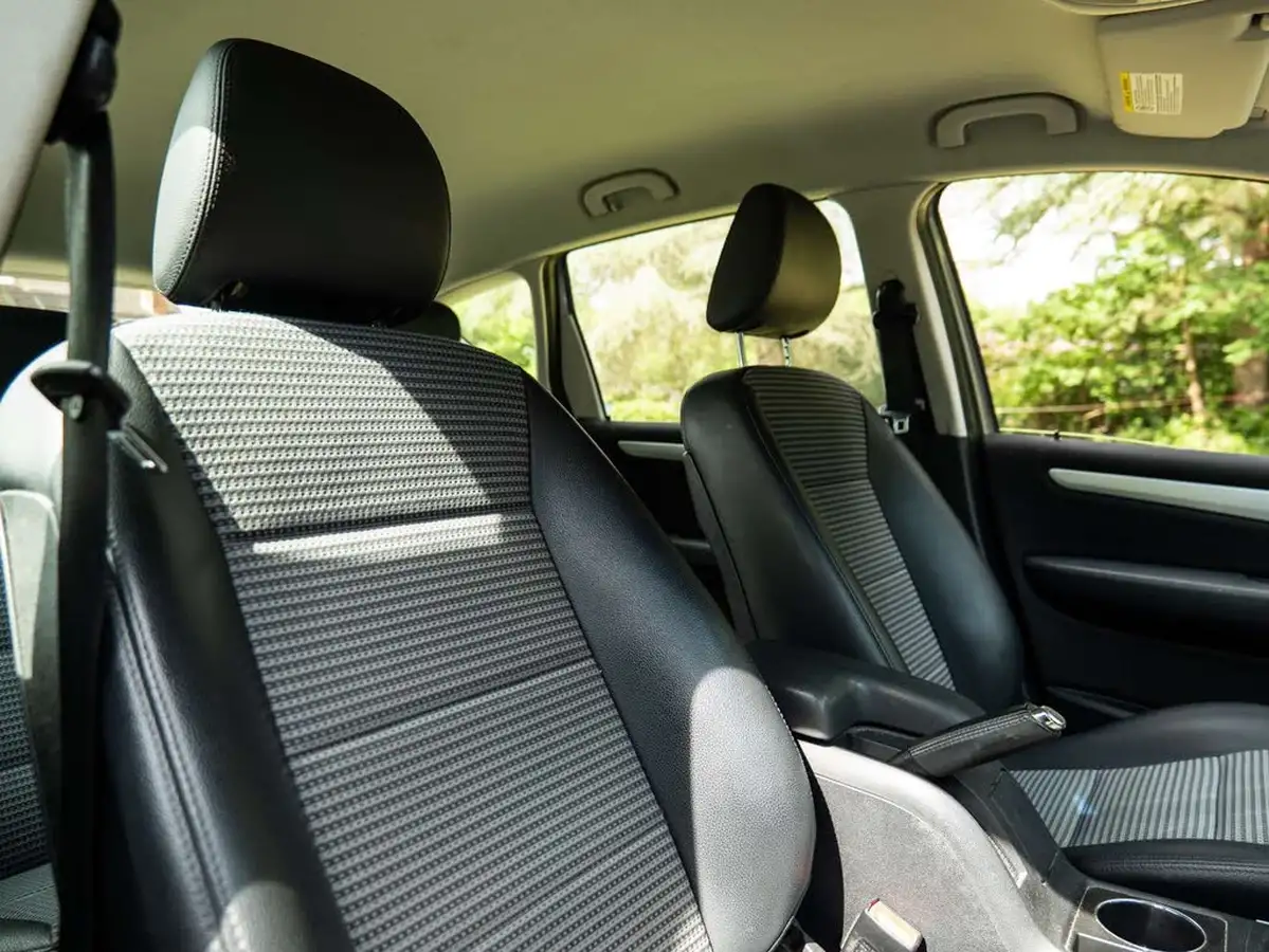2007-mercedes-benz-a-class-15-a150-avantgarde-se-5d-big-12