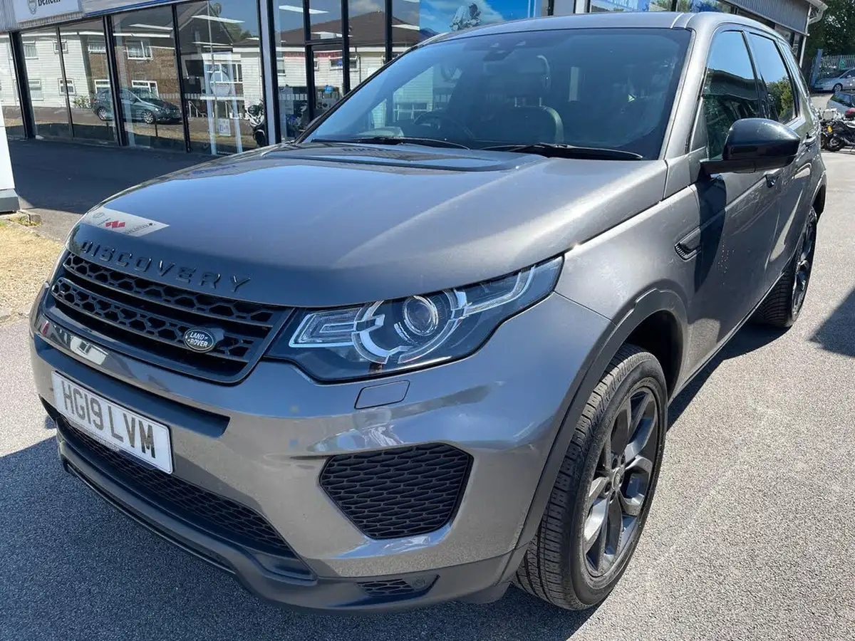 2019-land-rover-discovery-sport-20td4-landmark-big-11