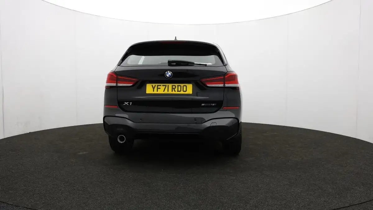 2021-bmw-x1-15-sdrive18i-m-sport-tech-pack-ii-dct-big-60