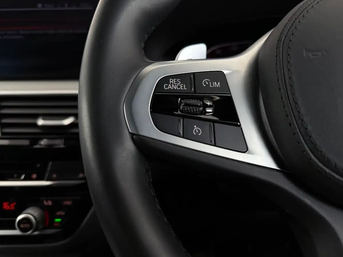 2019-bmw-5-series-20td-520d-m-sport-188bhp-plus-pack-touring-5d-big-26
