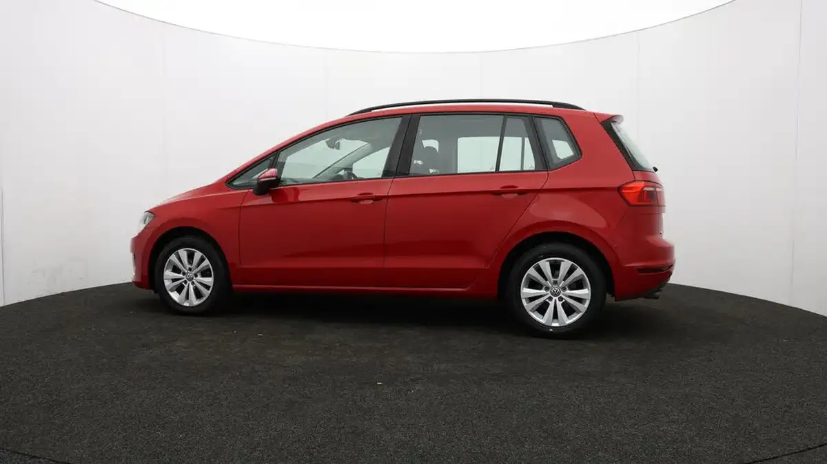 2017-volkswagen-golf-sv-16tdi-se-110ps-bmtss-big-73