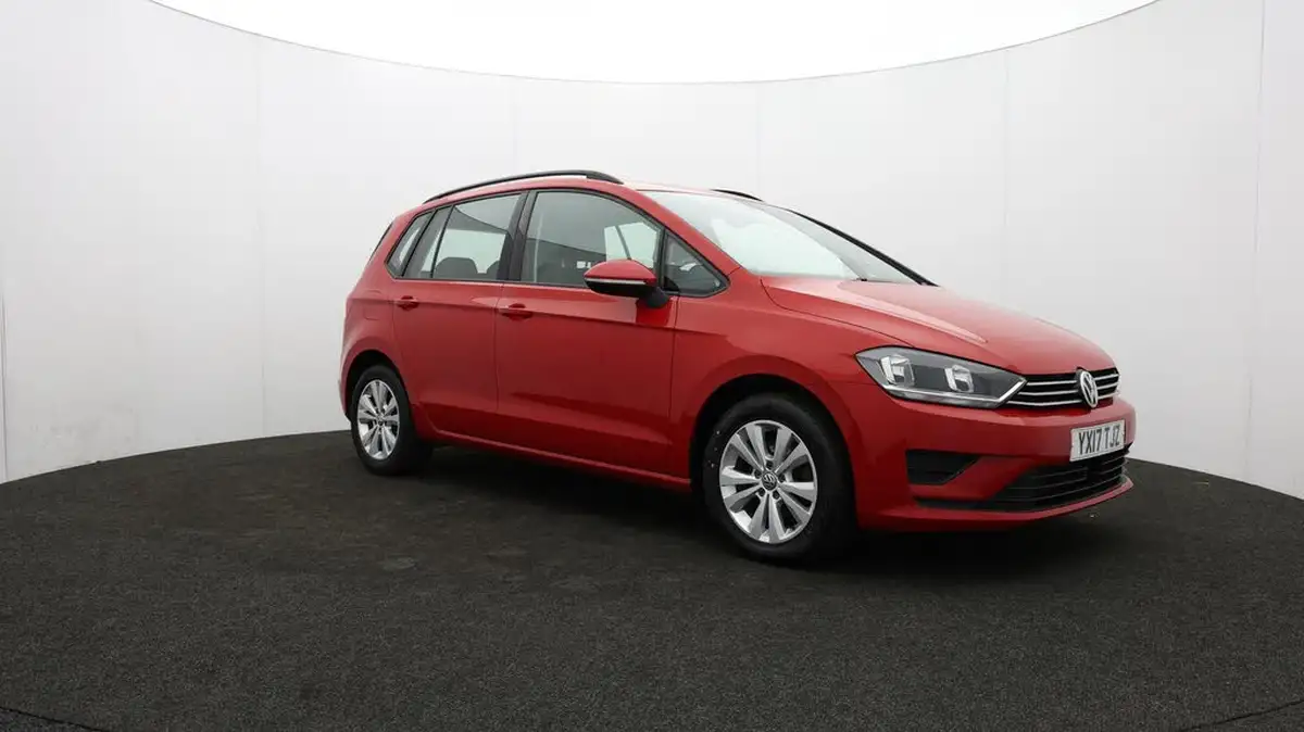 2017-volkswagen-golf-sv-16tdi-se-110ps-bmtss-big-49