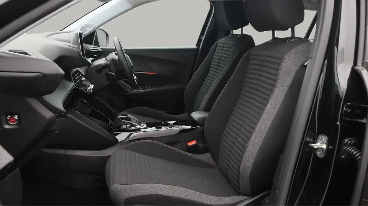 2021-peugeot-2008-suv-e-active-premium-big-14