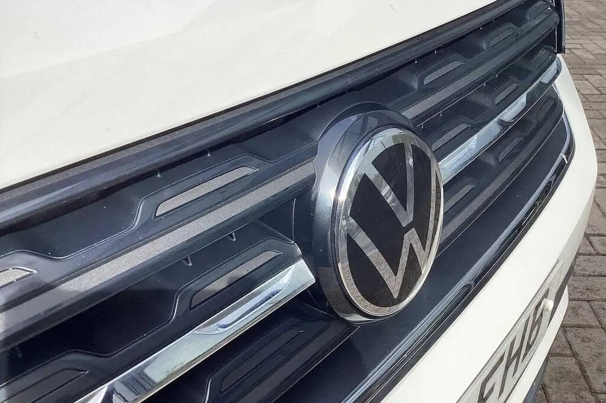 2022-volkswagen-t-cross-10-tsi-r-line-big-23