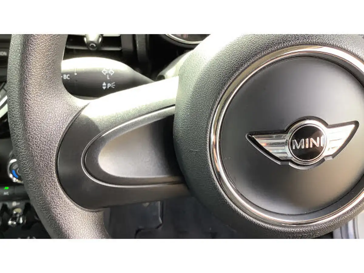 2017-mini-cooper-15-cooper-ss-hatchback-3d-auto-big-16