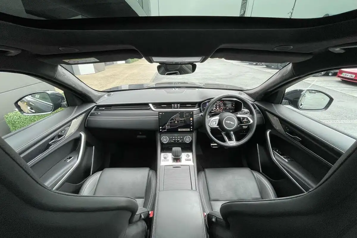 2023-jaguar-f-pace-20-p250-r-dynamic-hse-black-big-2