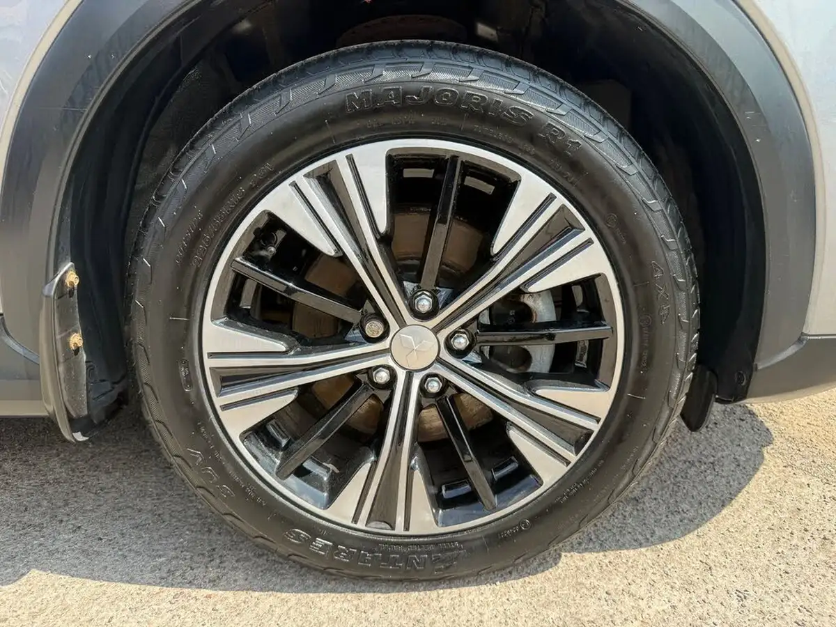 2018-mitsubishi-eclipse-cross-15-4-big-7