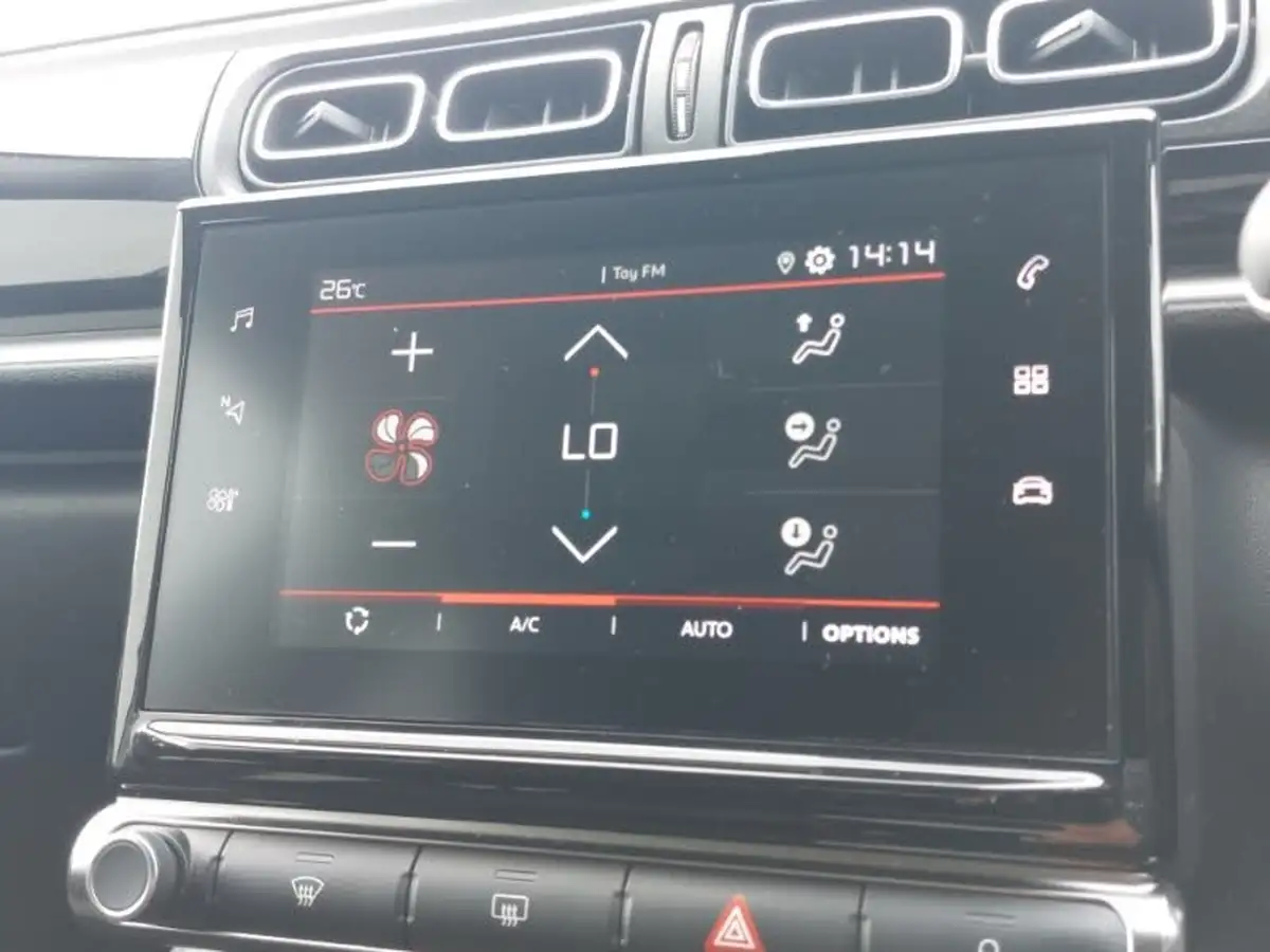 2024-citroen-c3-12-puretech-plus-110ps-eat6-big-13