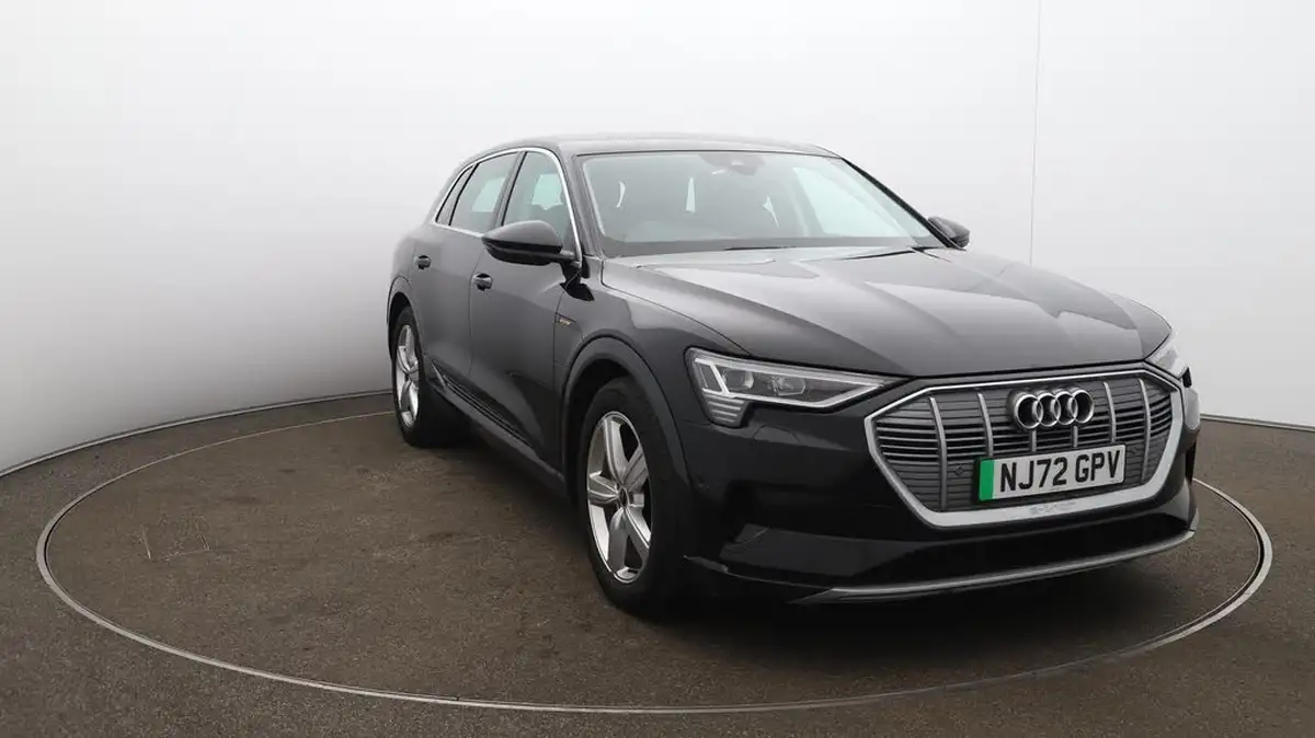 2022-audi-e-tron-55e-technik-station-wagon-big-43