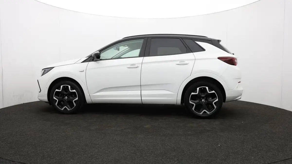 2023-vauxhall-grandland-12-ultimate-130ps-big-71
