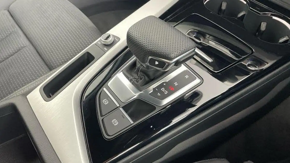 2022-audi-a4-20-40-tfsi-s-line-big-14