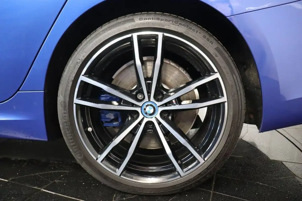 2022-bmw-3-series-20-330e-m-sport-pro-pack-saloon-4d-big-35