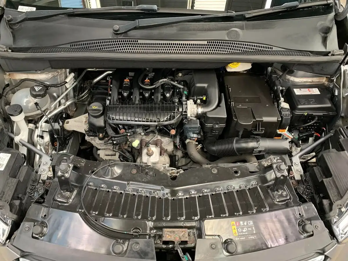 2020-vauxhall-crossland-x-12i-sri-nav-big-39