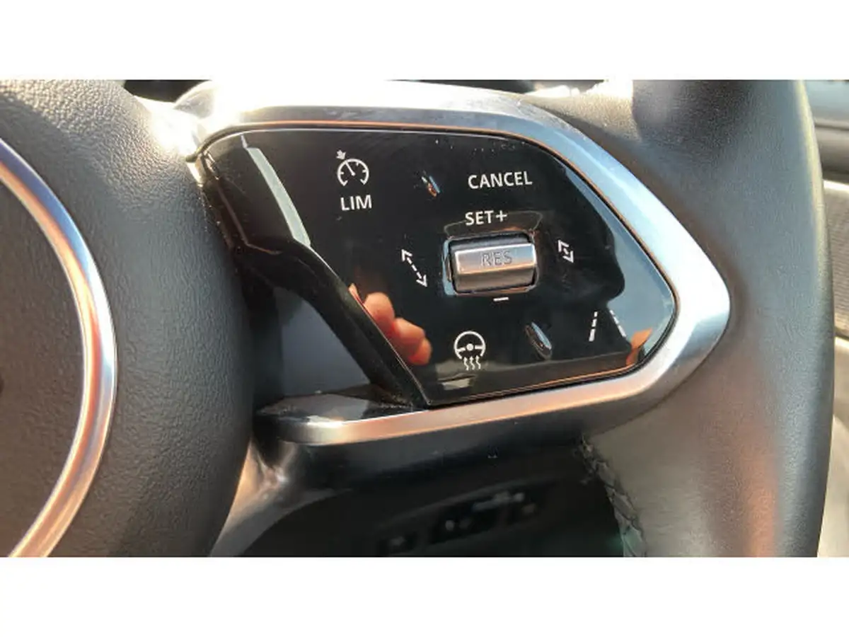 2019-jaguar-i-pace-ev400-se-big-43