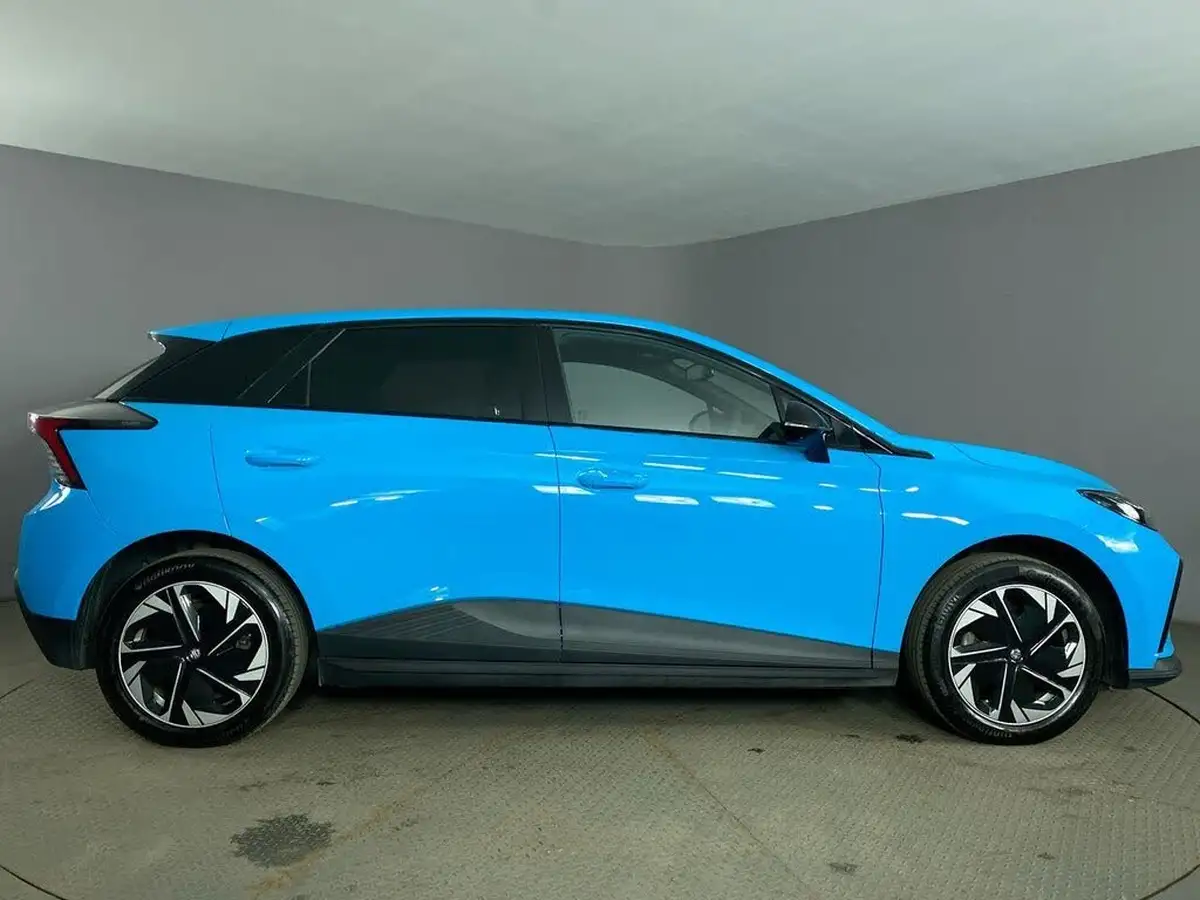 2023-mg-mg4-e-trophy-ev-203ps-long-big-16
