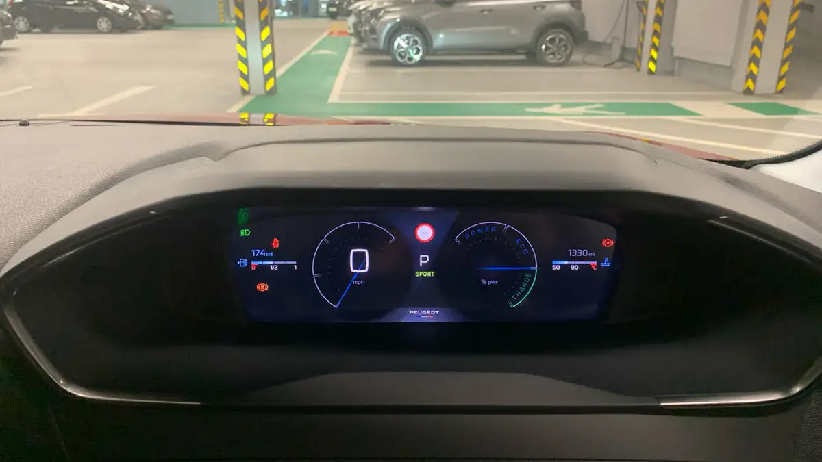 2024-peugeot-208-12-puretech-allure-hybrid-e-dsc6-big-12