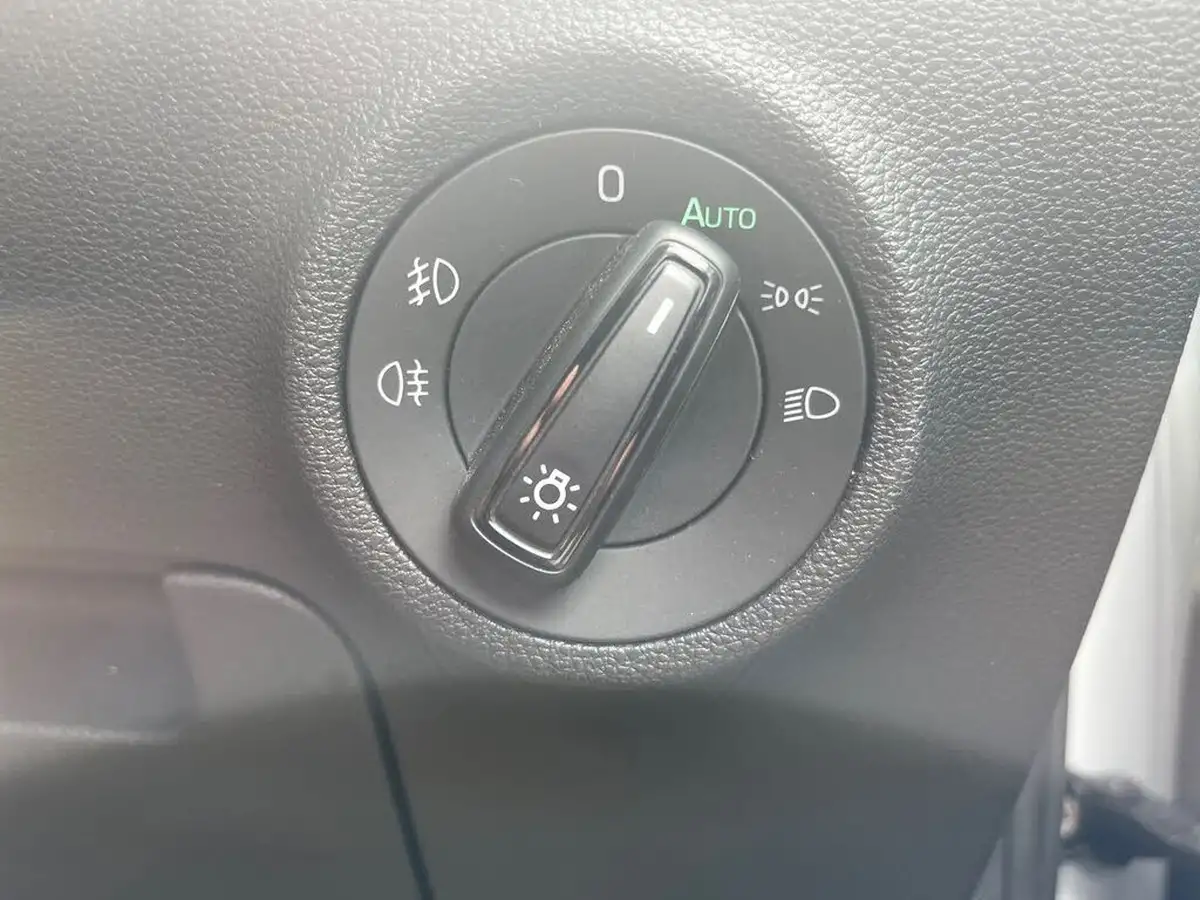 2019-skoda-karoq-15-tsi-sportline-dsg-big-20